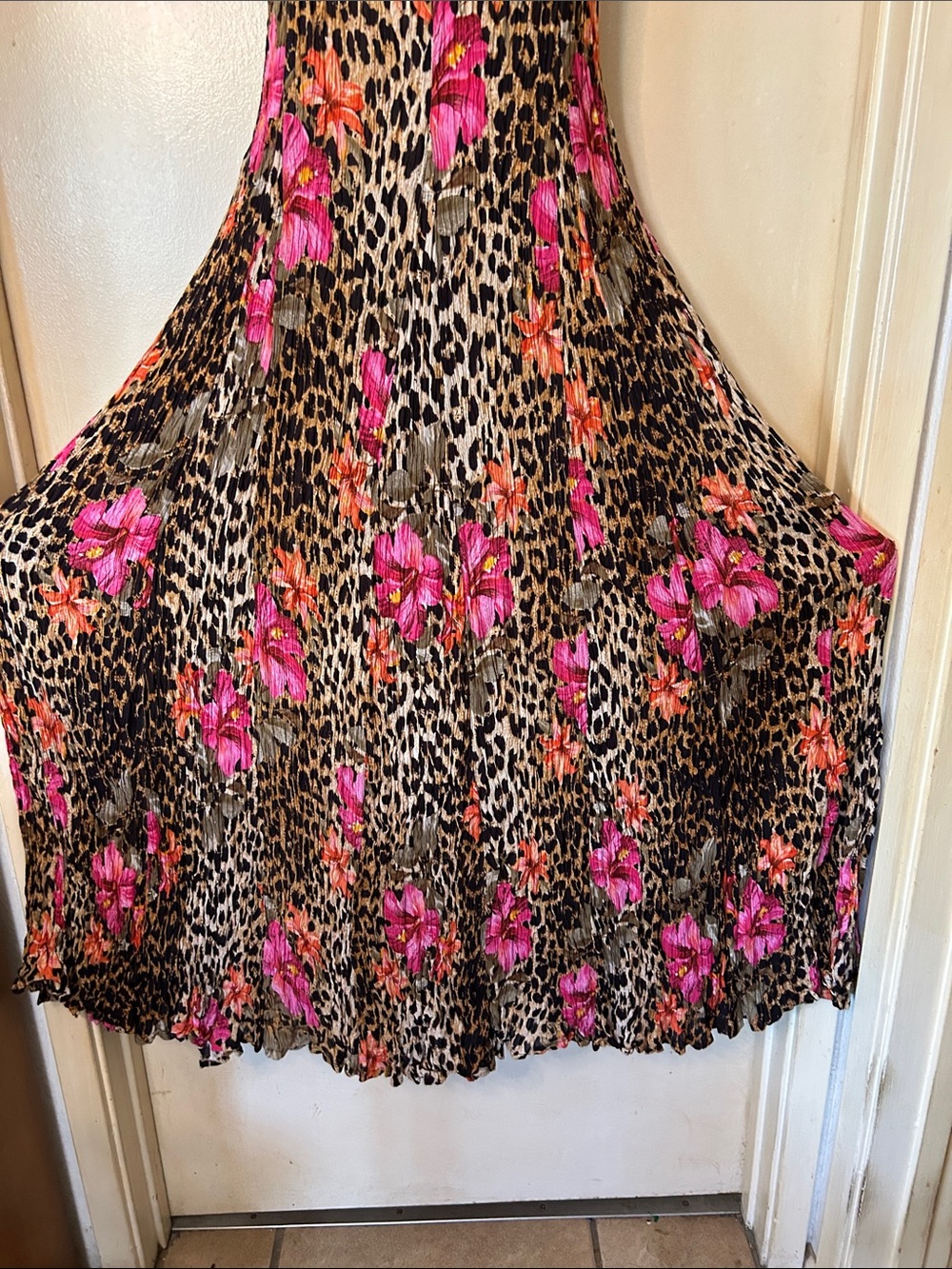 American Angel Vintage Floral and Cheetah Print Crinkle Dress size M - Picture 6 of 11